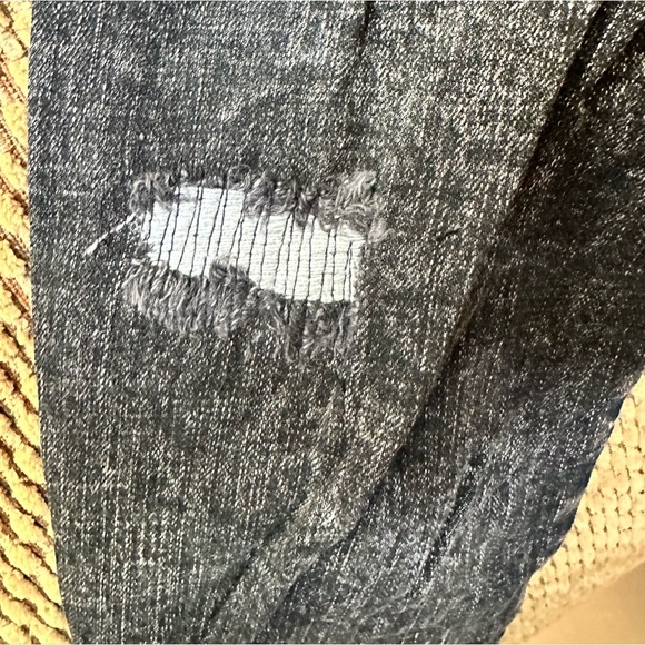 Staple black Jean jacket - Picture 8 of 16